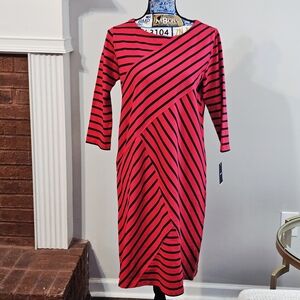 IZOD NWT Women’s Size S/P Dress Shift 3/4 Sleeve Knee Length Red Navy Striped
